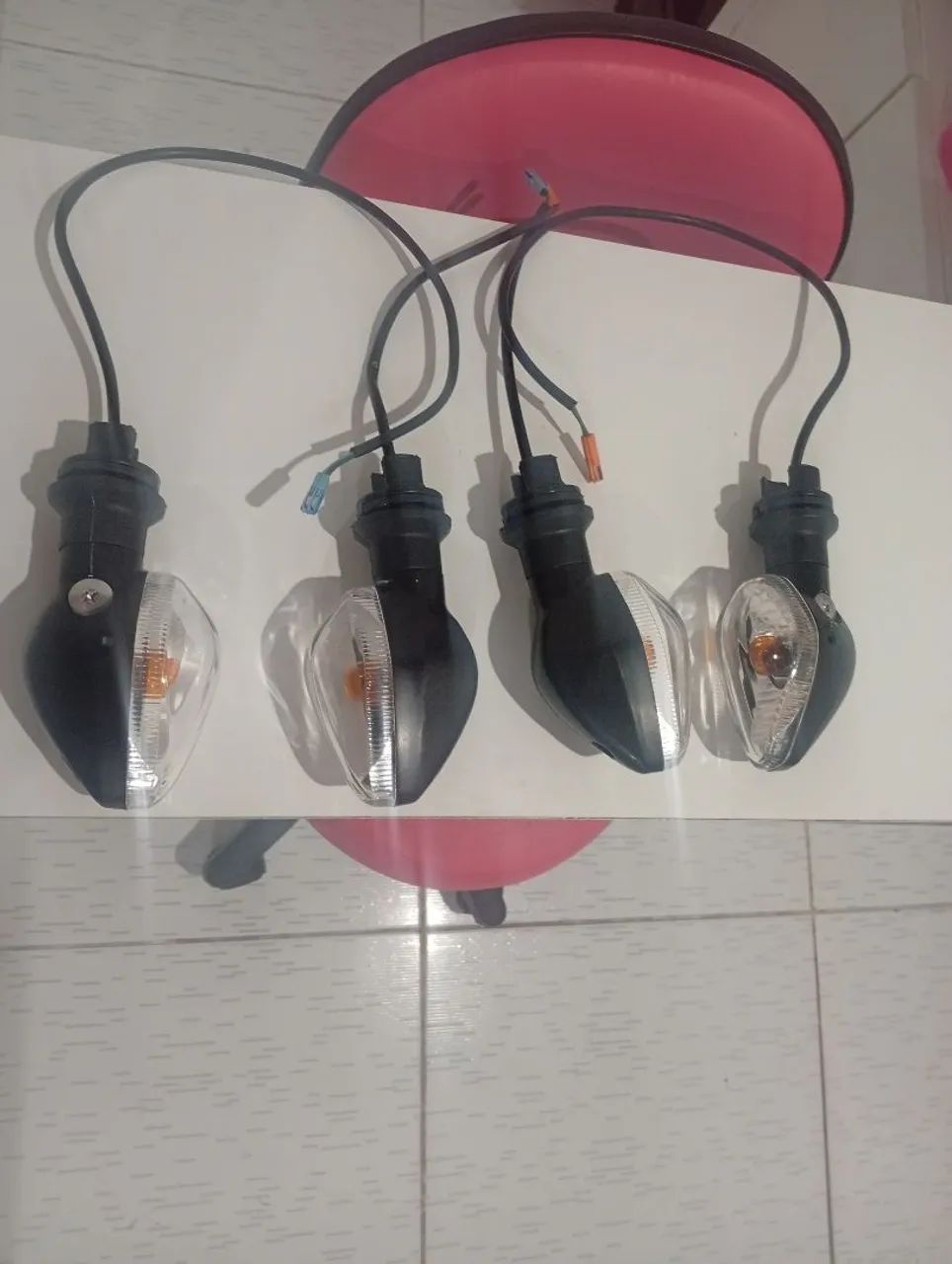 Piscas originais, usado apenas para sair da concessionária  - Foto 2