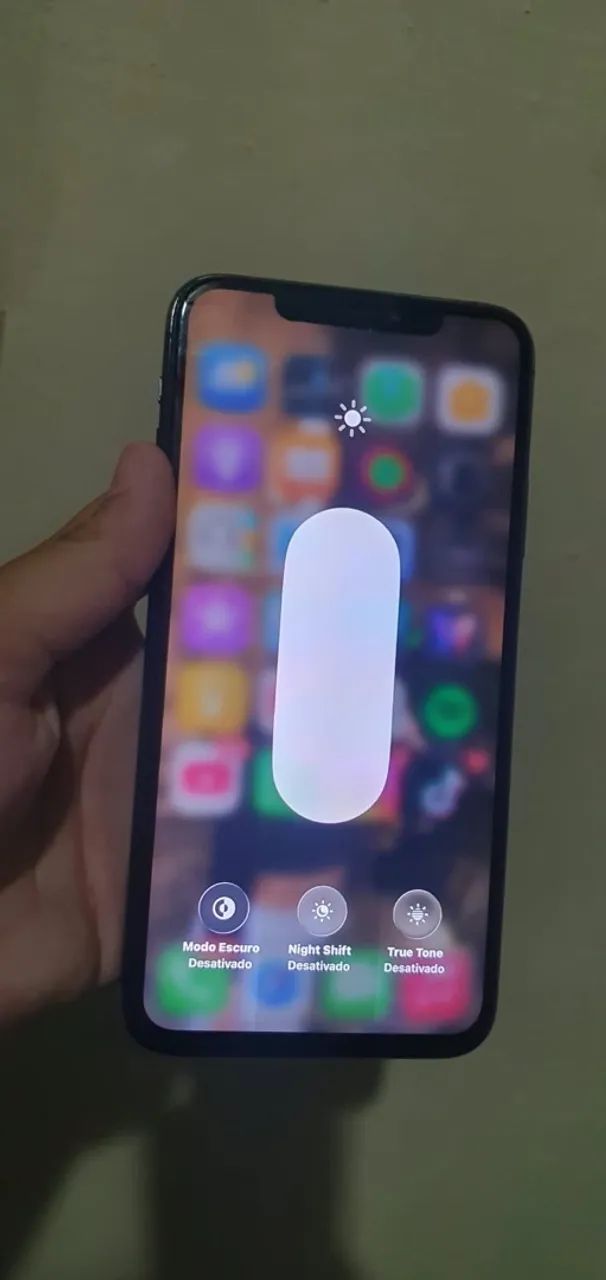 IPHONE 11 PRO MAX VENDO OU TROCO - Foto 3