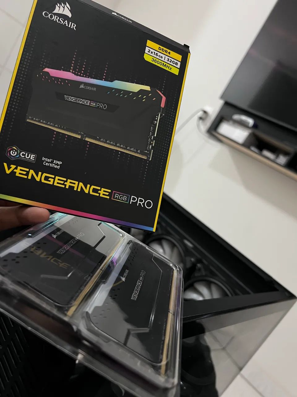 Memoria ddr4 32gb CORSAIR VENGEANCE PRO - Foto 2