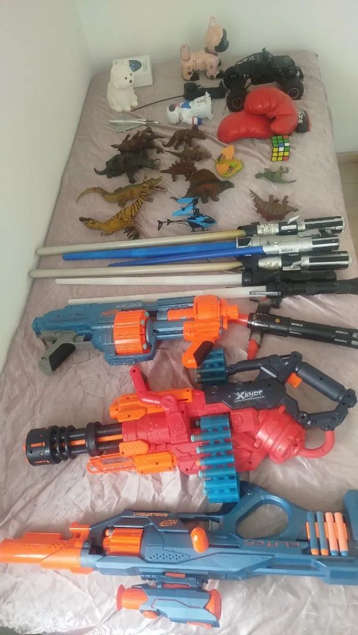 Brinquedos e Nerfs LOTE