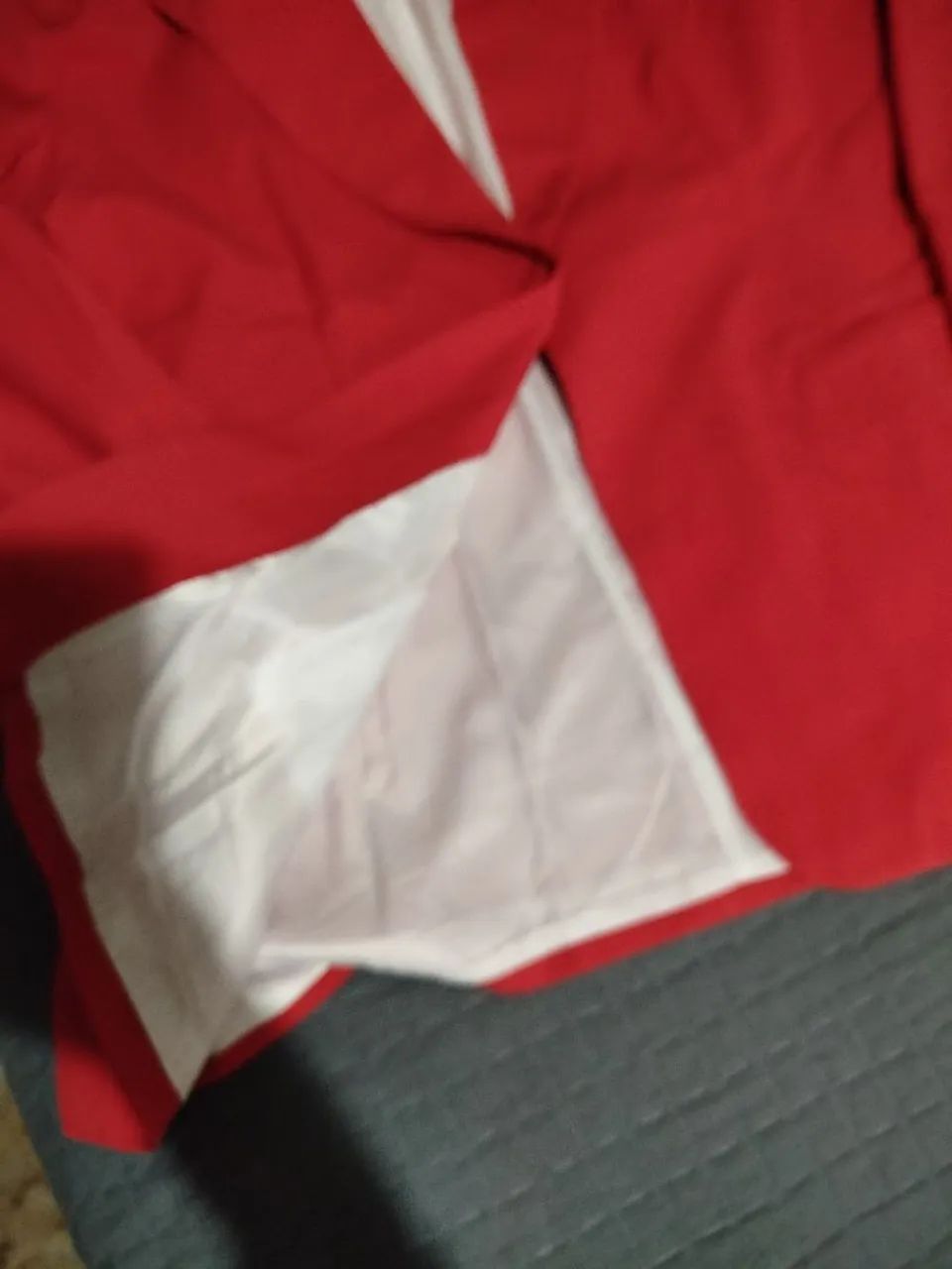 Conjunto alfaiataria vermelho saia e blazer  - Foto 4