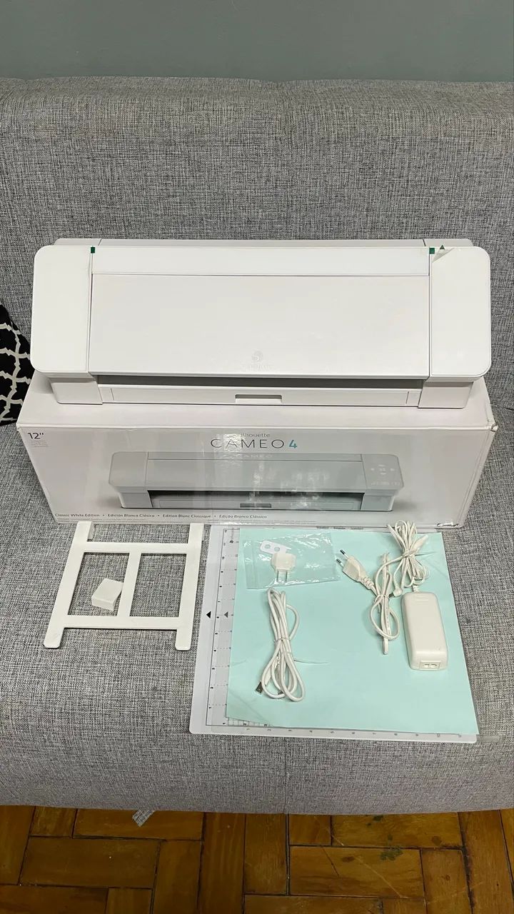 Plotter de Recorte Silhouette Cameo 4 - Novíssima