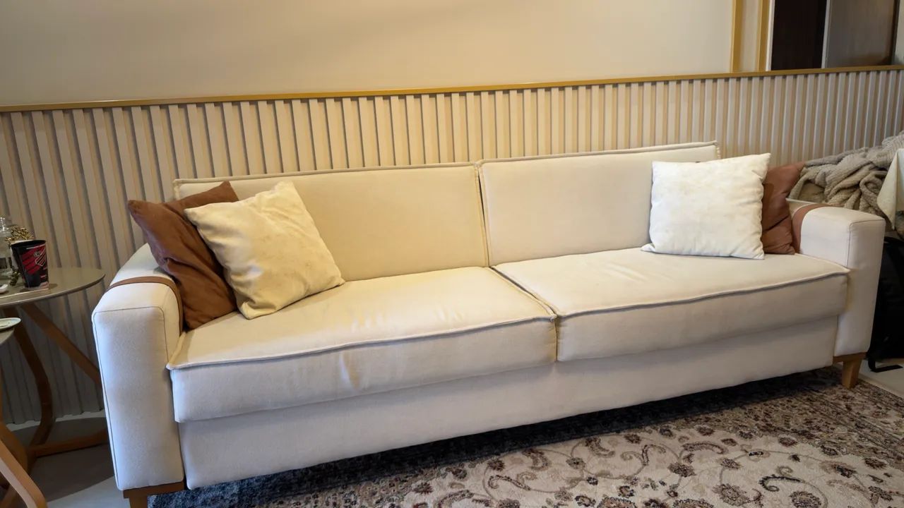 Sofá 3 Lugares Bege - Elegante e Confortável - Foto 2