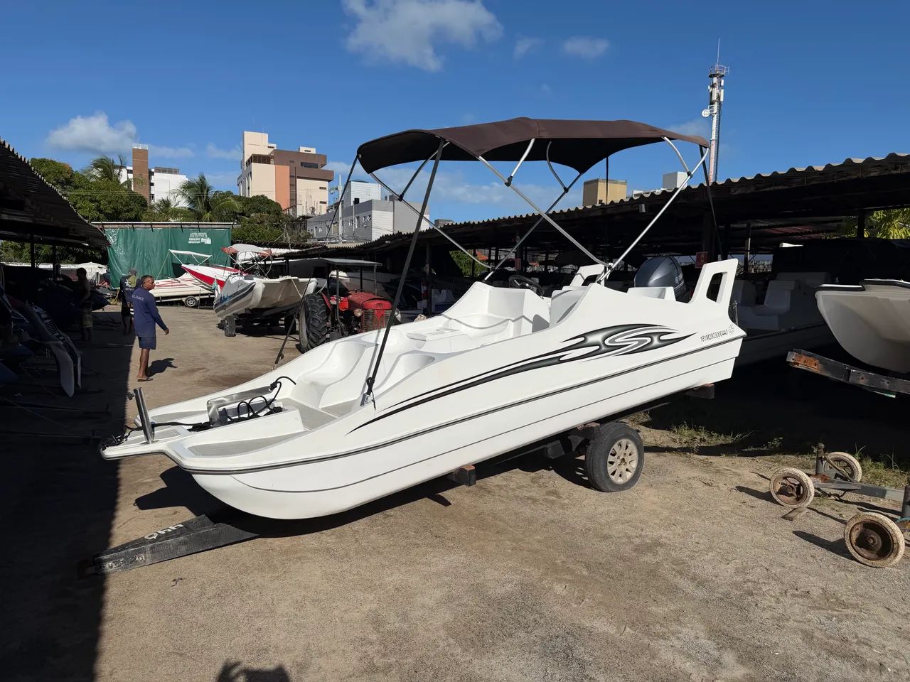 Barco ou jangada S8 