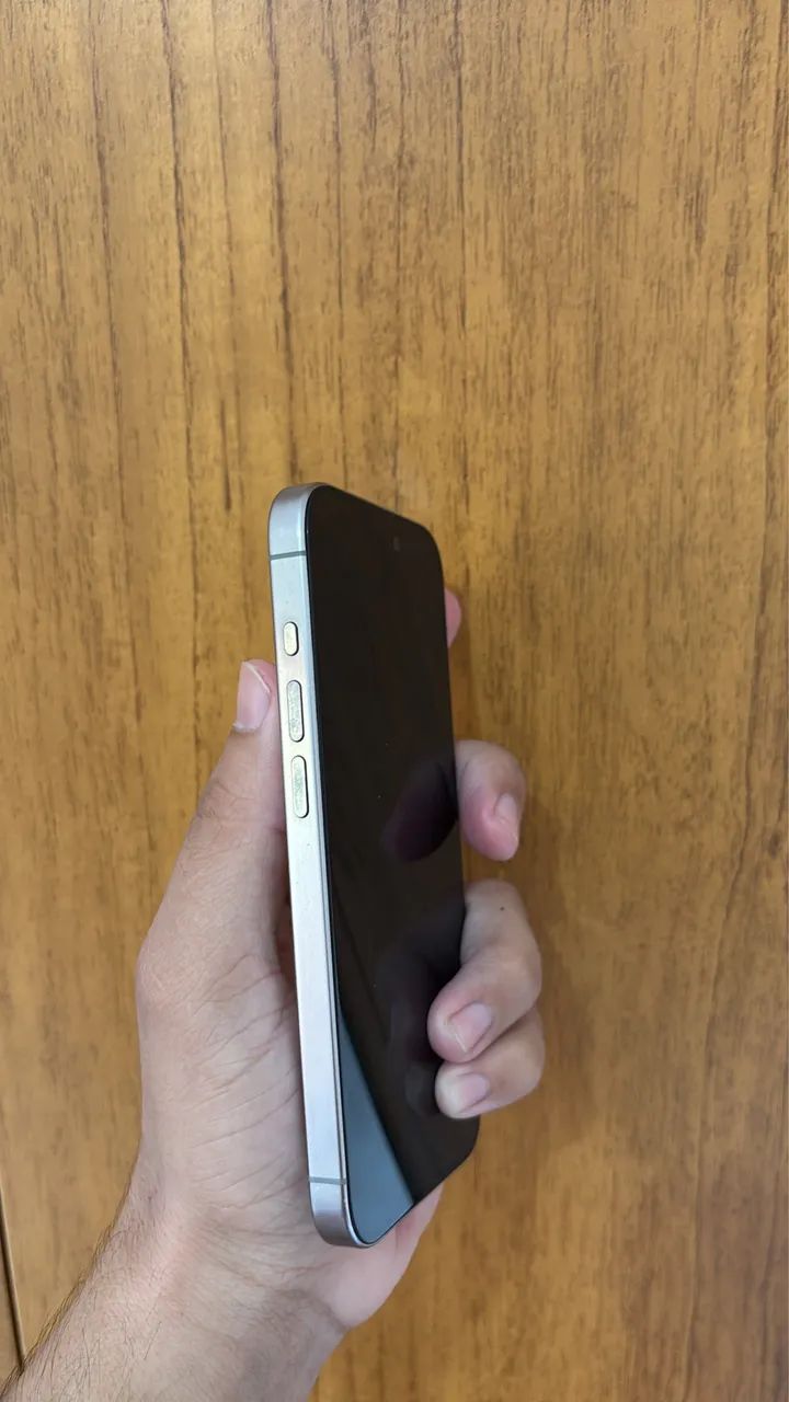 iPhone 15 pro - Foto 3