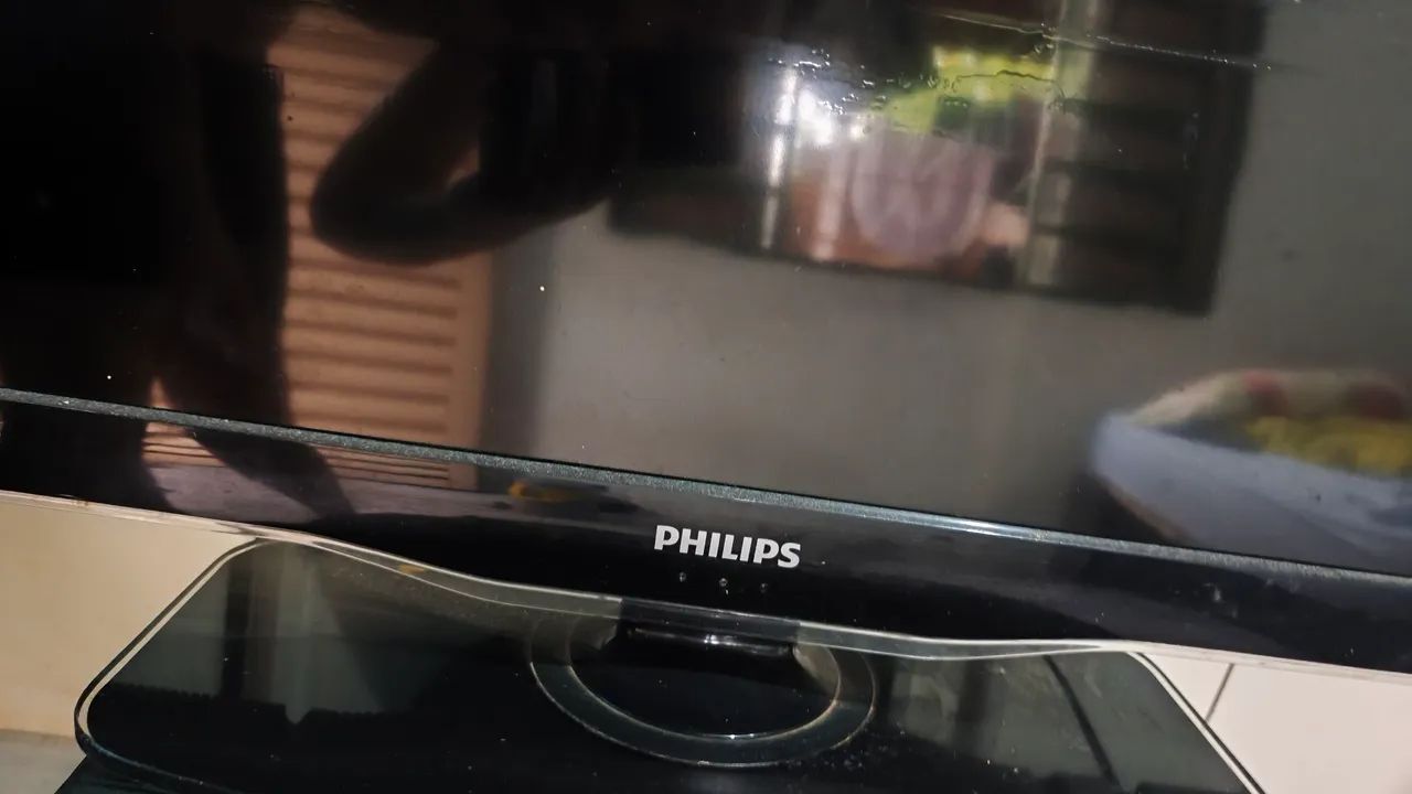 Tv Philips leia o anúncio 