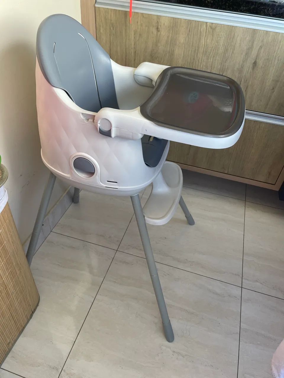 Cadeira de alimentação bebê 