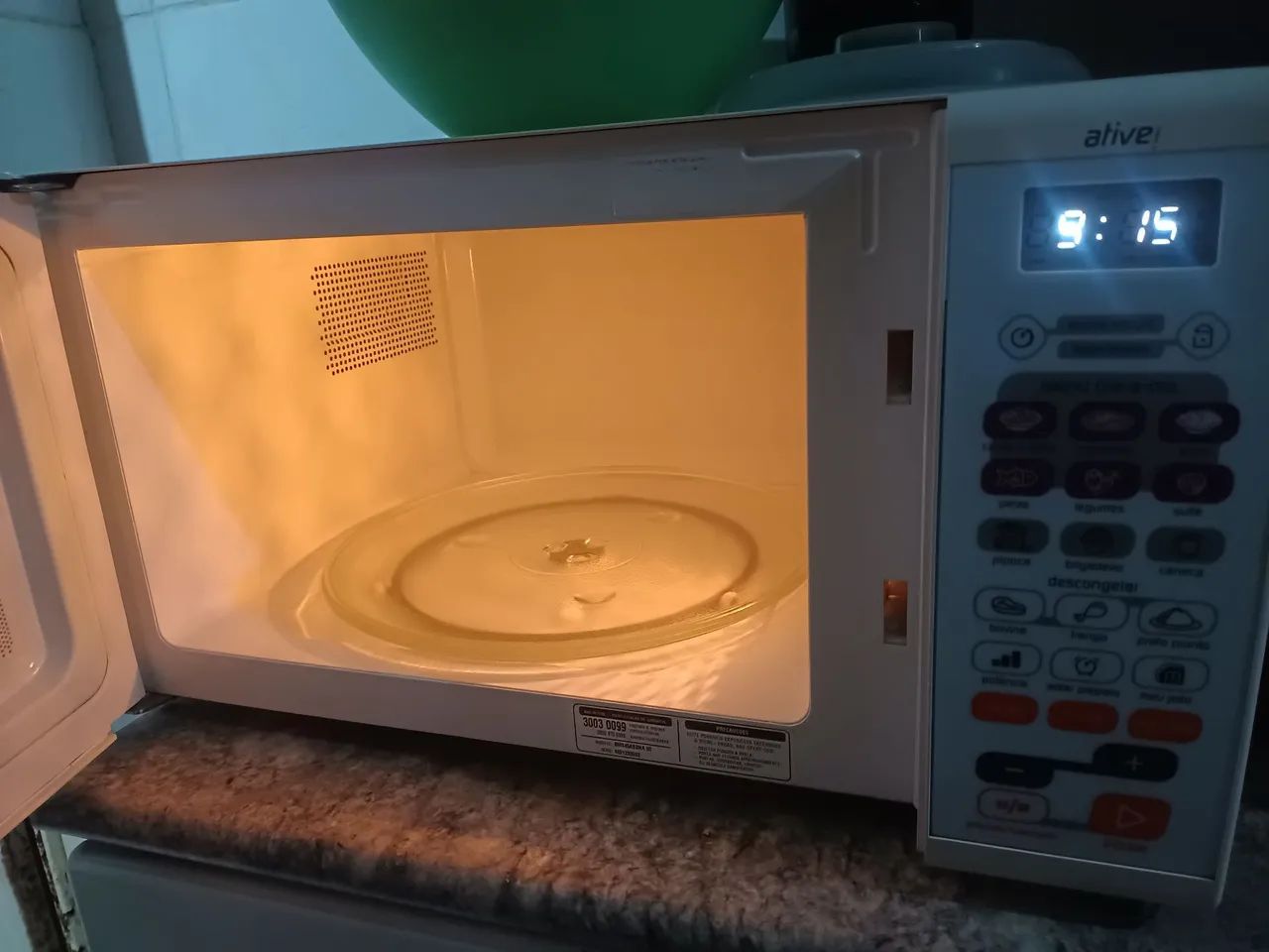 Microondas Brastemp 30L muito bom funcionando perfeitamente  - Foto 4