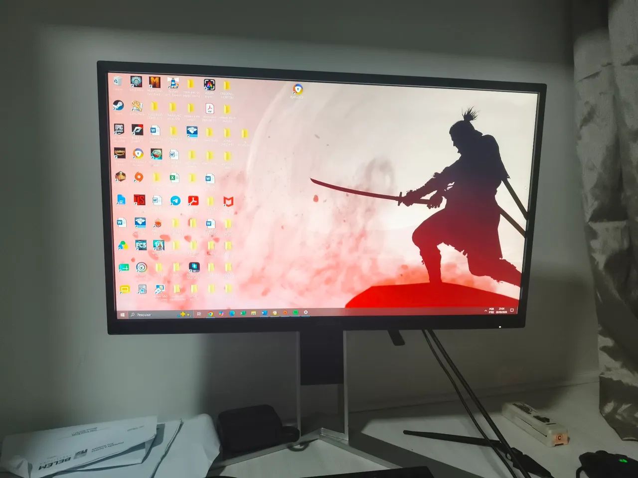 AOC Agon AG251FZ2, de 24,5", Full HD, 240 Hz e 0,5 ms