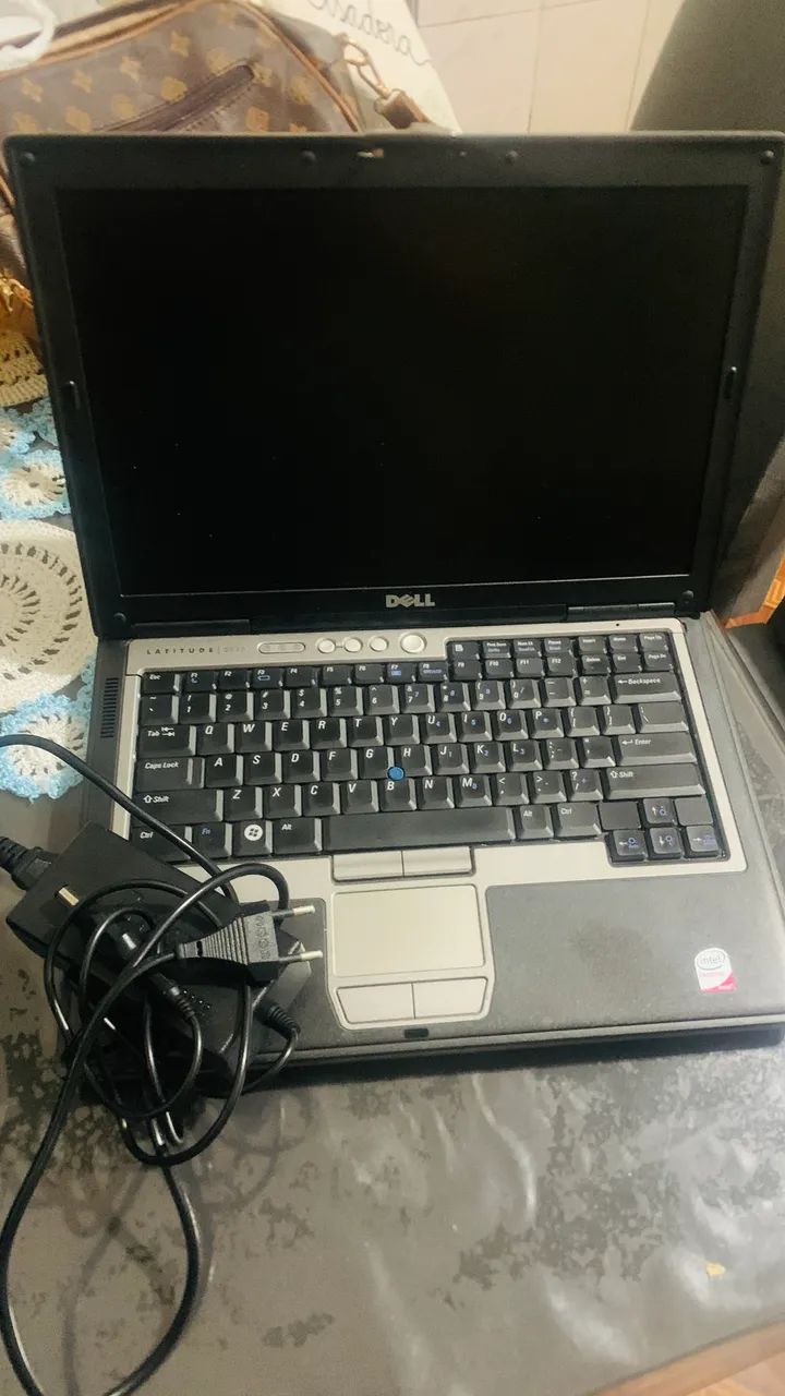 DELL D630 4GB DDR2 TUDO FUNCIONANDO - Foto 3