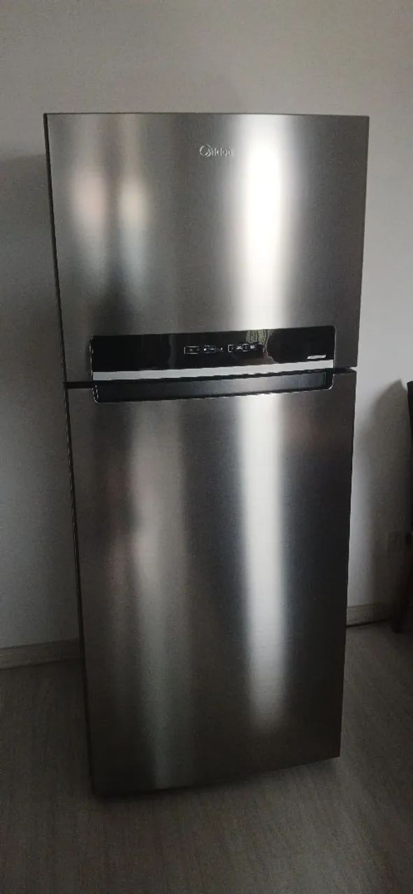 Vendo! Geladeira nova midea