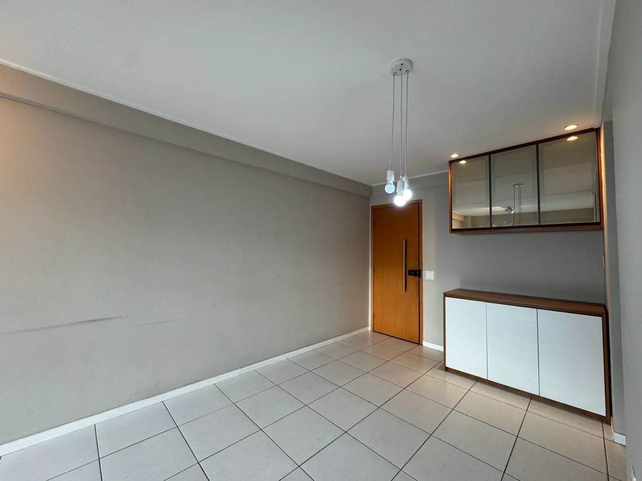 Apartamento 2 quartos sendo 1 suíte no Edifício Parque Prince no bairro do Cordeiro! - Foto 3