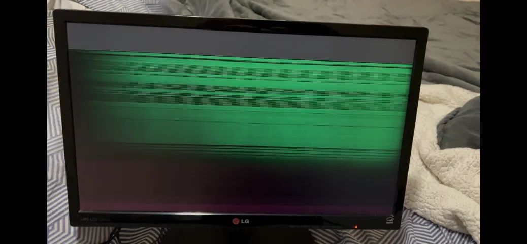 Monitor LG Flatron 22EA53T - Com Defeito - Foto 4