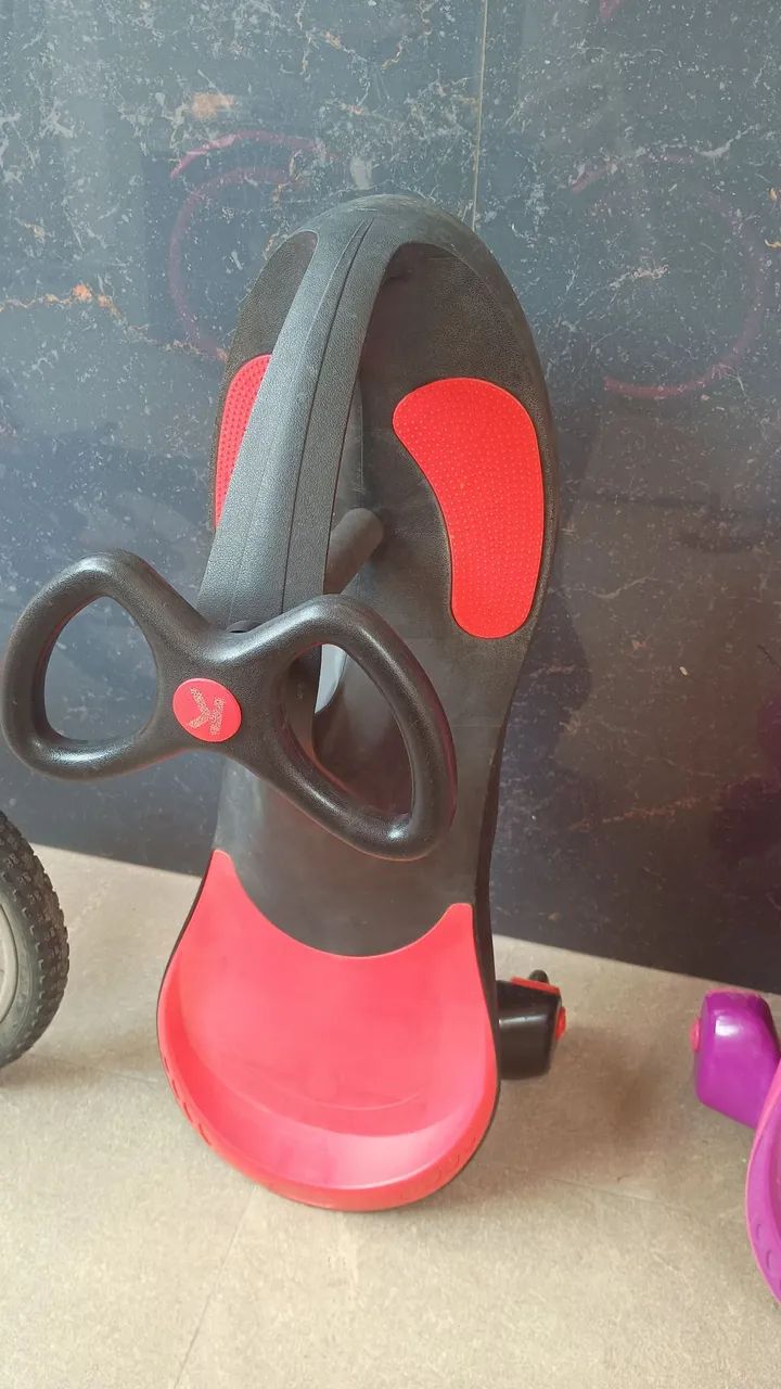 1 Bicicleta aro 16  e  2 carrinhos rolimã  - Foto 4