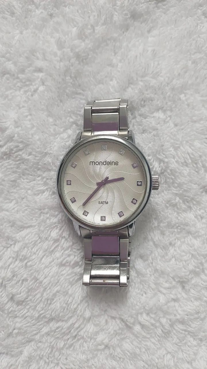 Relogio MONDAINE Feminino 