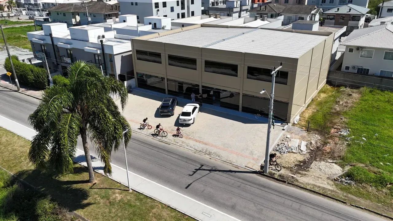 Alugo Sala Comercial de 300mts na Avenida Principal da Nova Palhoça - Foto 2