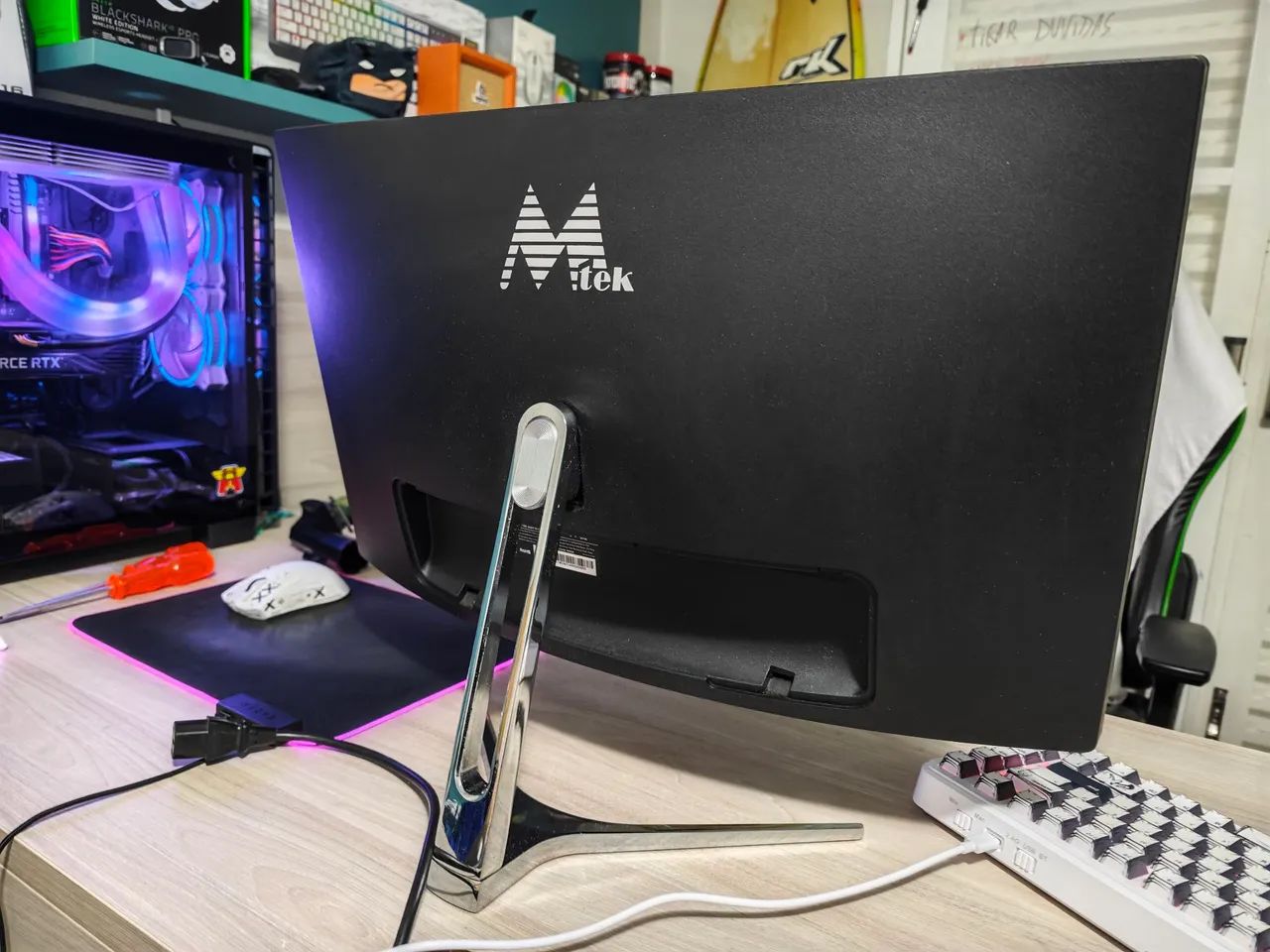 Monitor curvo 144hz Quebrado - Foto 2
