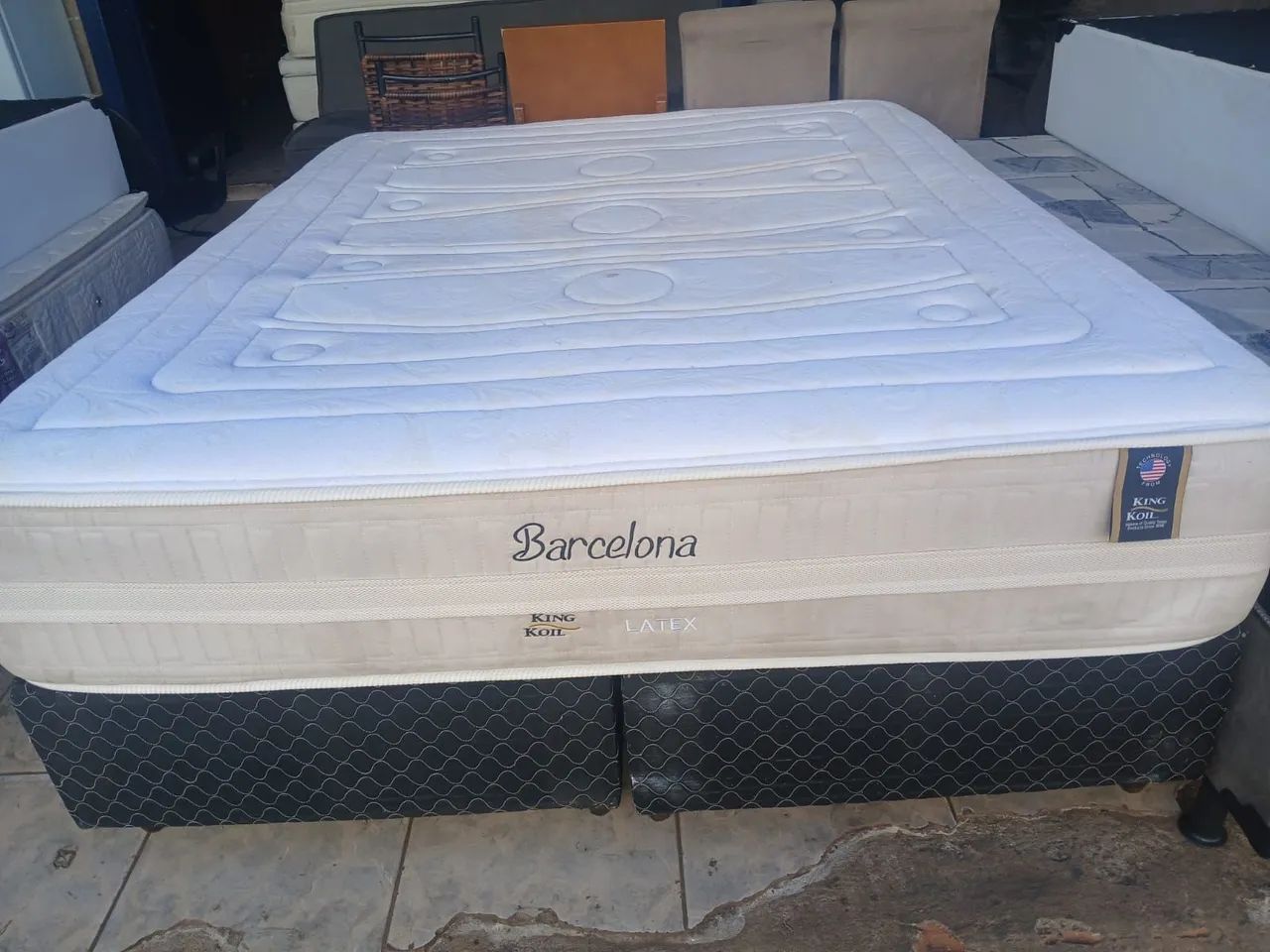 Cama box Queen size colchão king koil molas ensacadas  - Foto 3