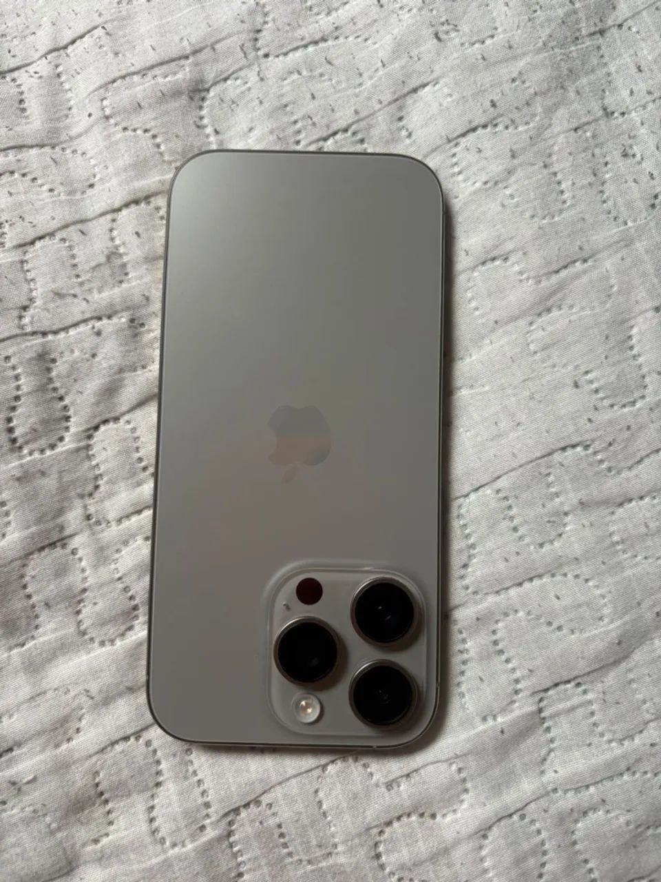 iPhone 16 pro - Foto 3
