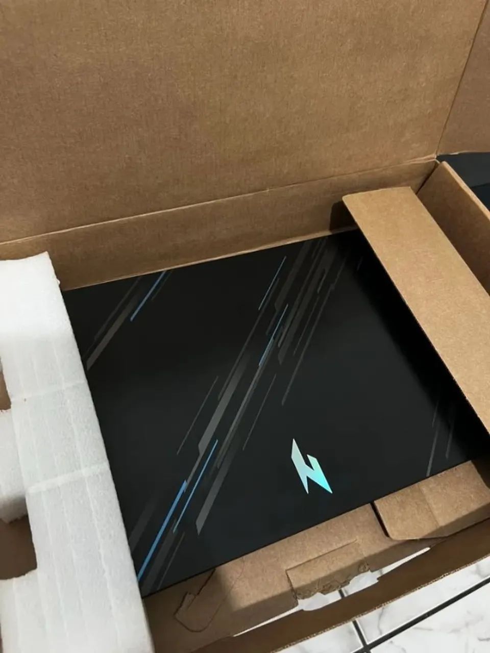 Acer Nitro V15 i7 4050 - Foto 2