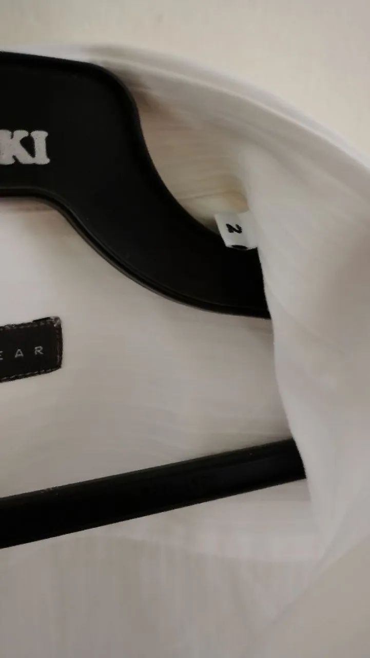 Camisa branca nova tamanho médio  - Foto 4