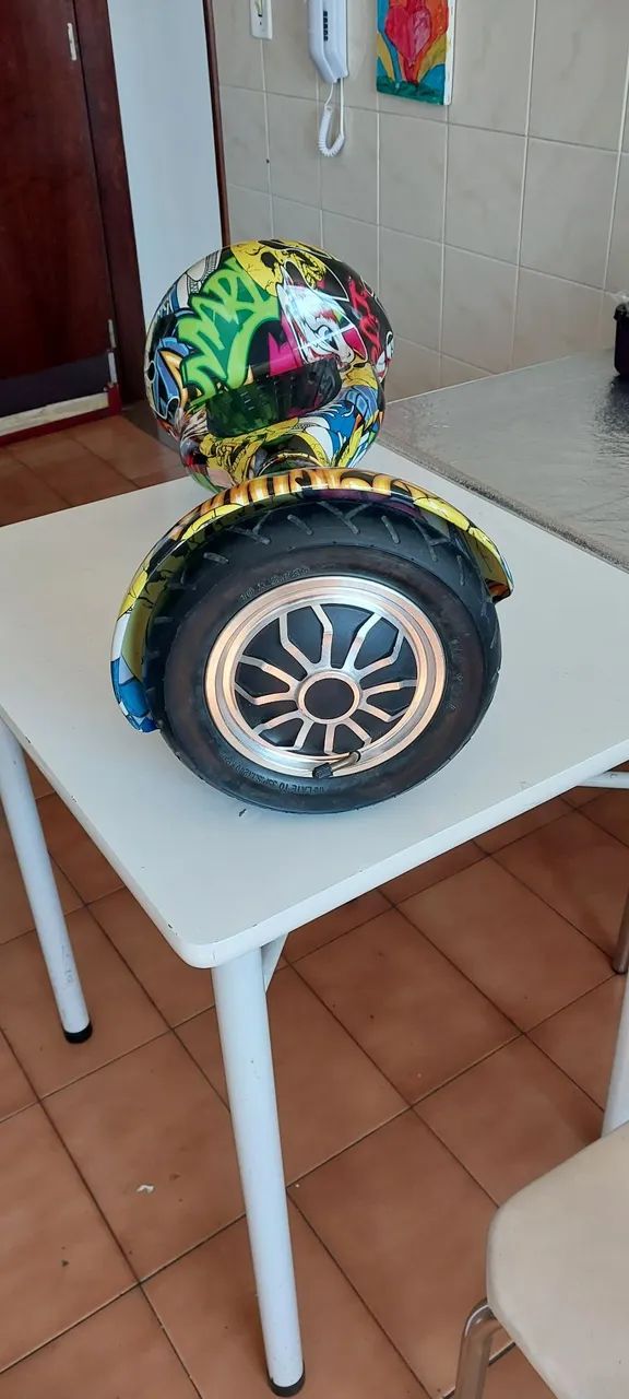 Hoverboard Skate Elétrico 10 Polegadas - Estampa Grafite/Hip-Hop (Com Bluetooth e LED) - Foto 3