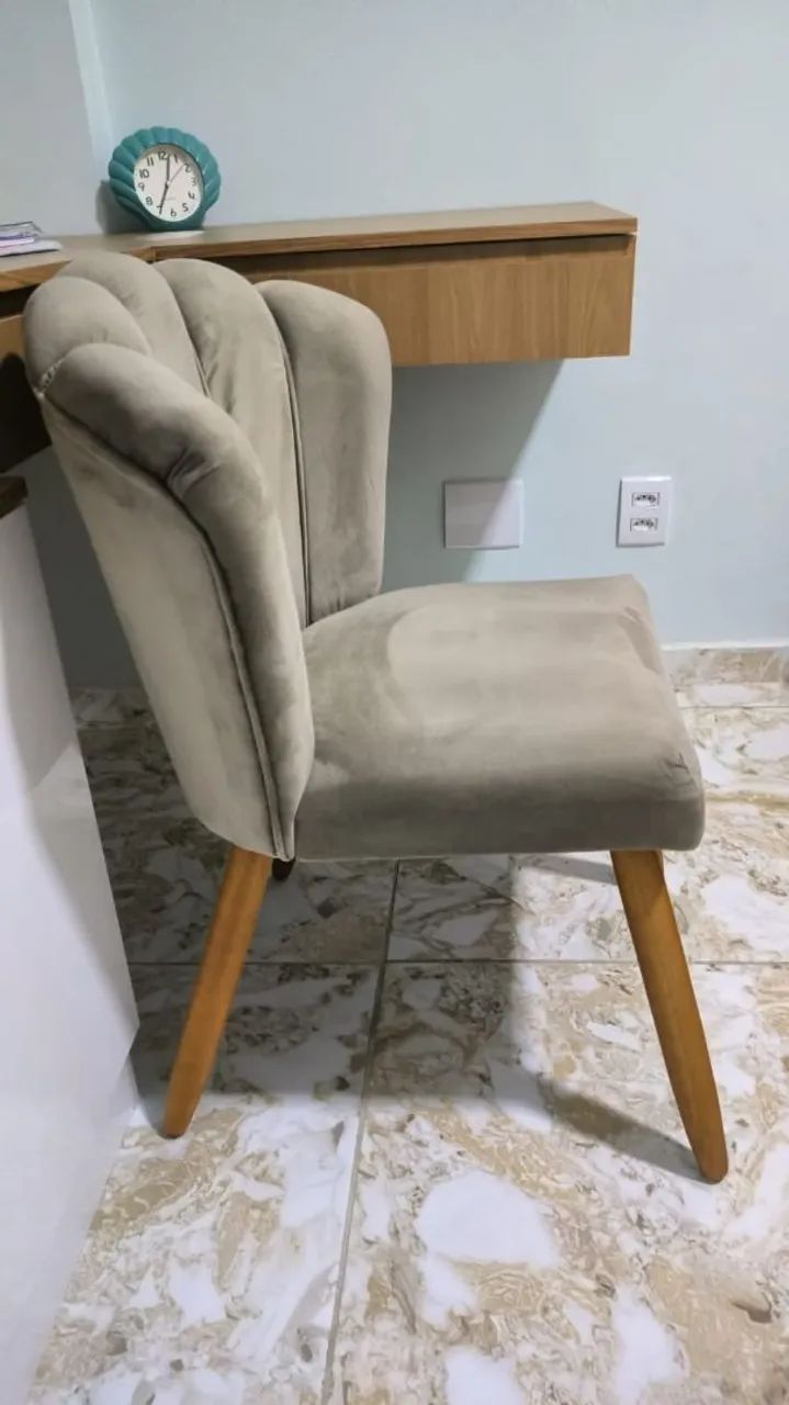 Cadeira Poltrona Pétala 