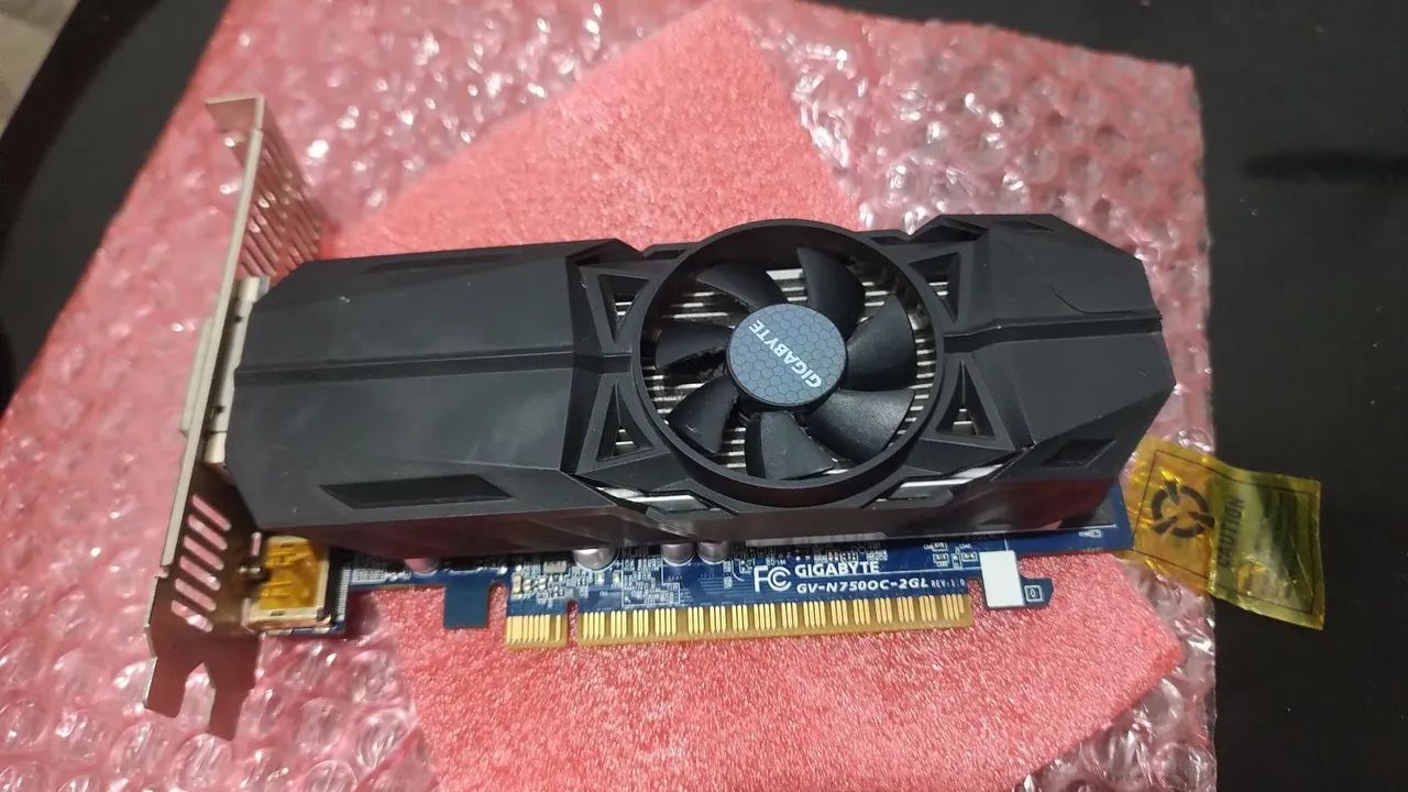 Placa de vídeo GTX 750TI 2GB low profile gigabyte