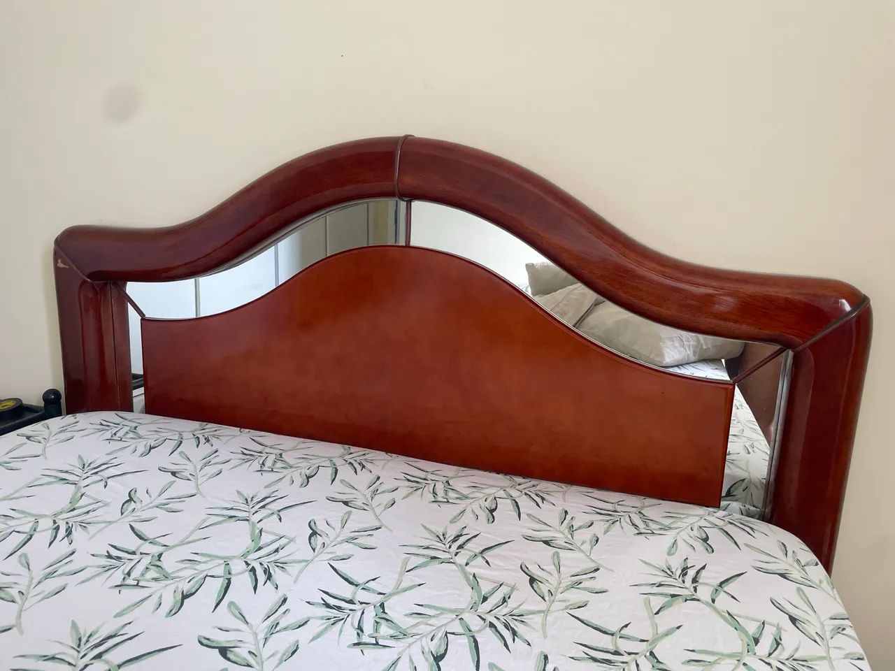 Cama de casal em madeira maciça  - Foto 3