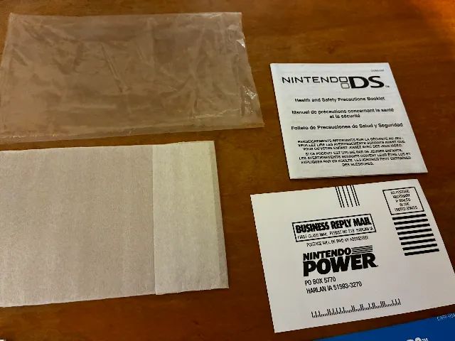 Manuais e panfletos - Nintendo DS Lite - Kit completo!  - Foto 4