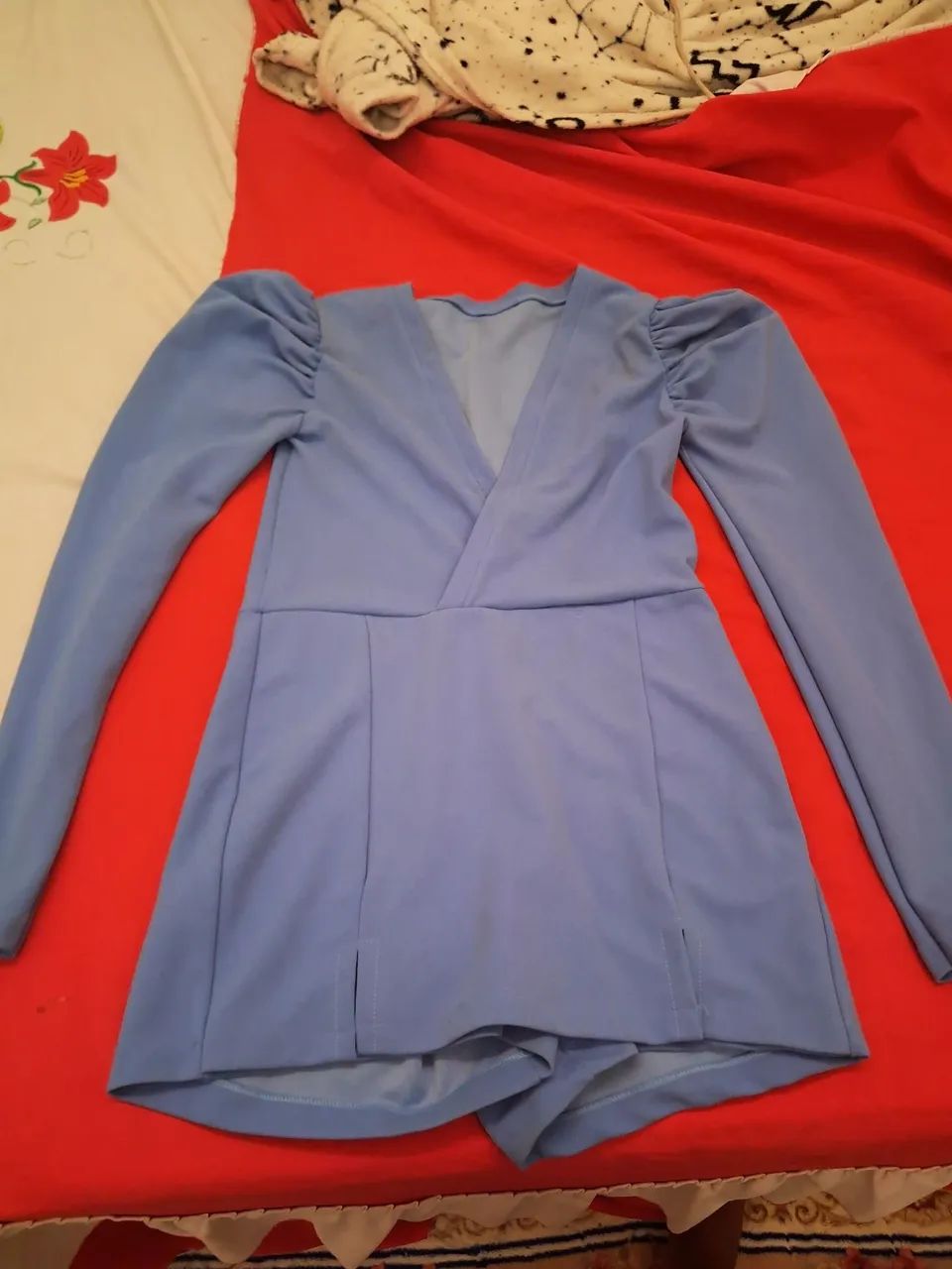 Vende-se este macacão saia 