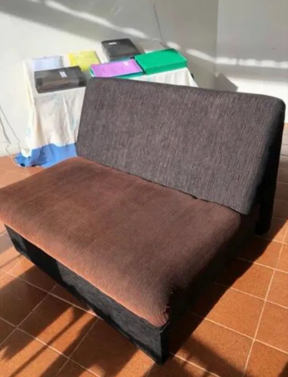 Sofá cama retrátil 