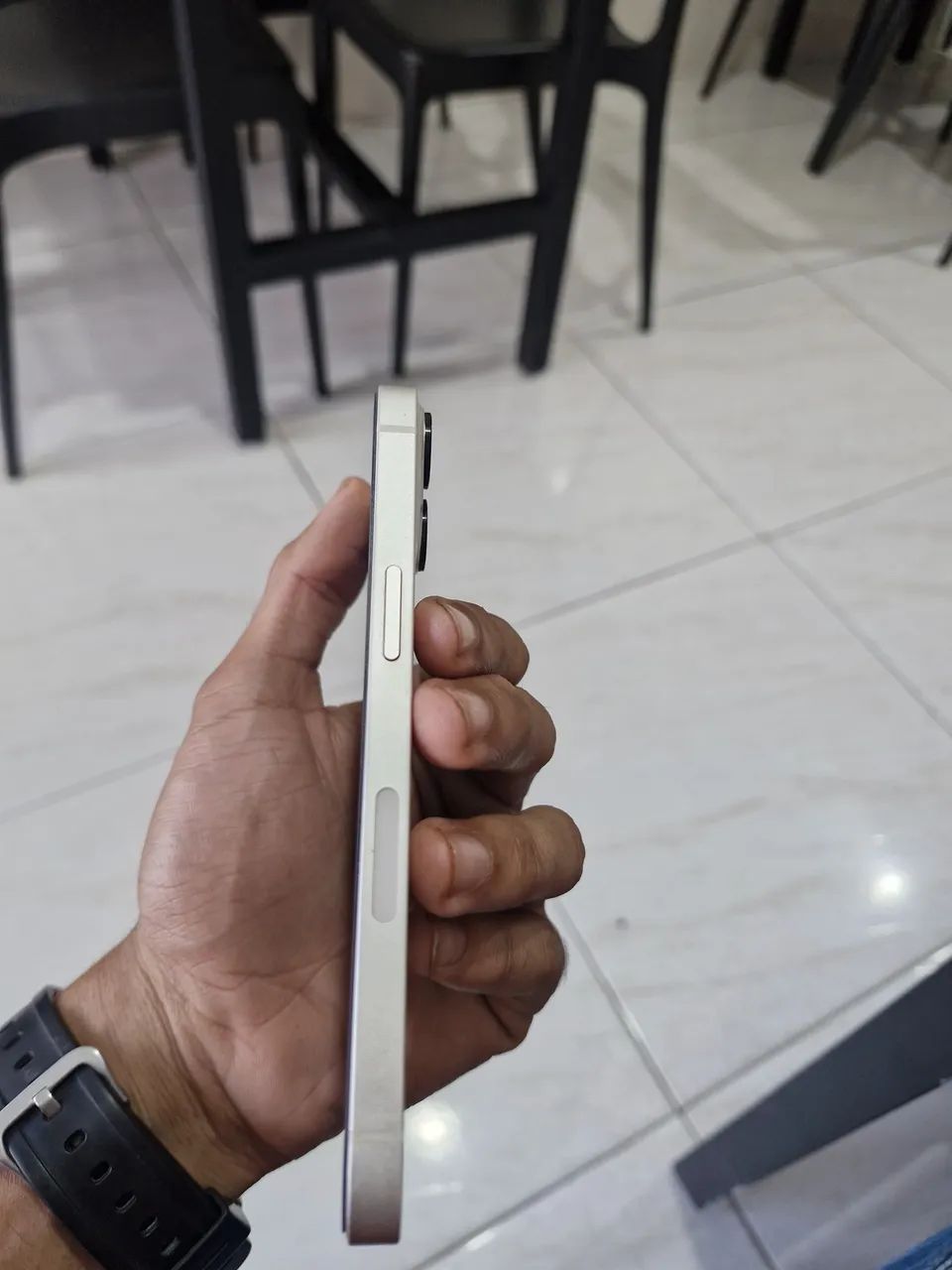 Vendo iPhone 13 ACEITO TROCA - Foto 4