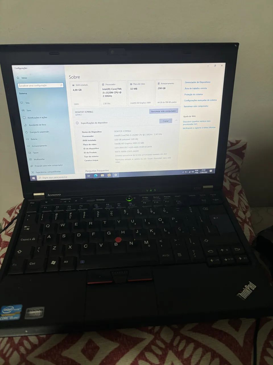 Notebook semi novo 