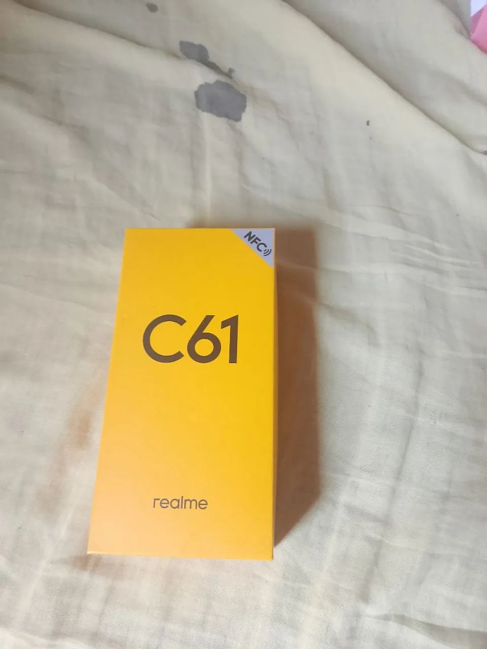 Vendo Realme C61 // Branco Com Dourado  - Foto 5