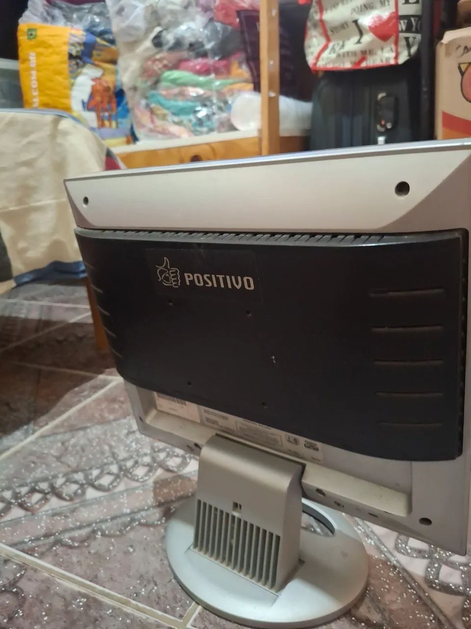 Monitor Positivo LCD - Conservado e Funcionando