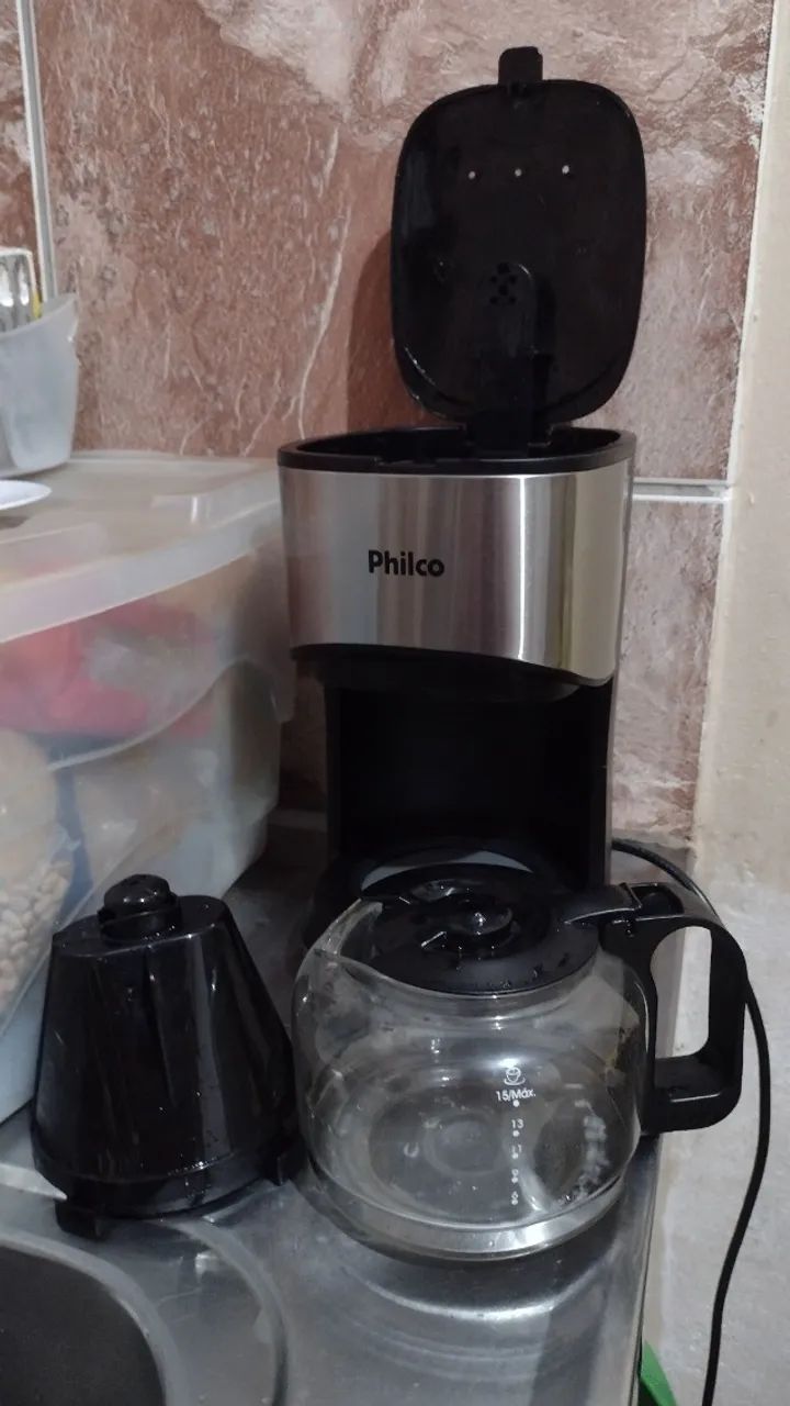 Cafeteira Philco Completa (Com Jarra) para conserto ou para tirar as peças. 