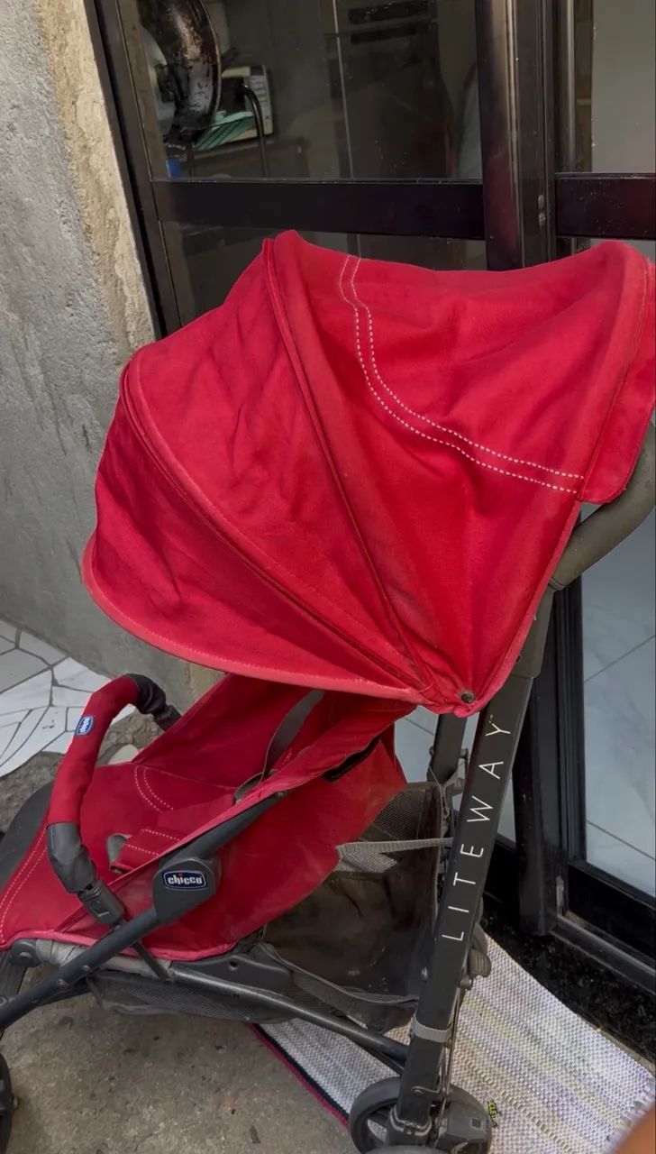 Carrinho de Bebê Chicco Liteway - Vermelho - Foto 2