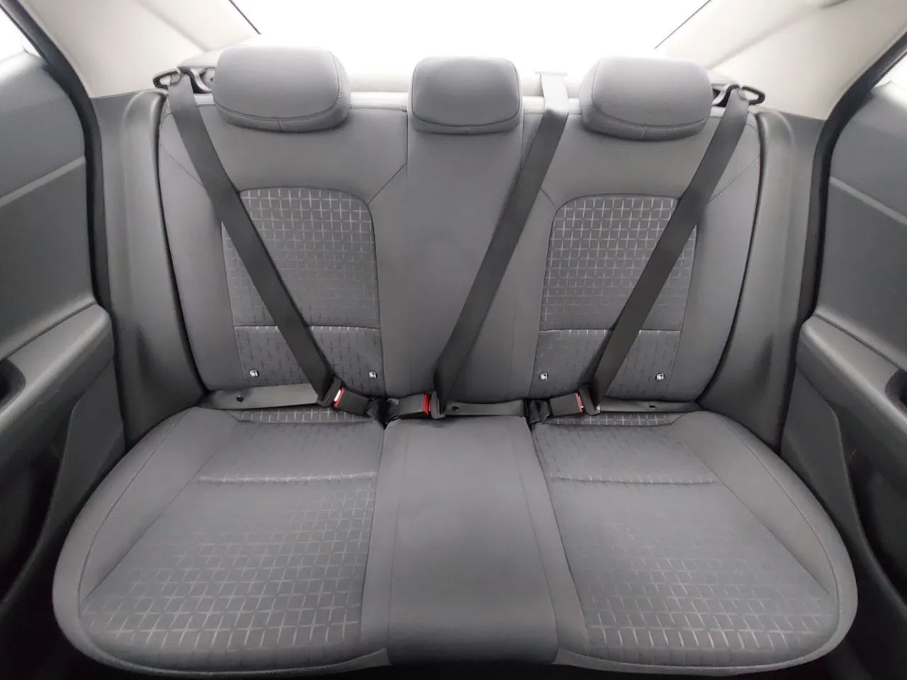 Hyundai HB20S Comfort Plus 1.0 TB Flex 12V Mec., foto 18 de 18