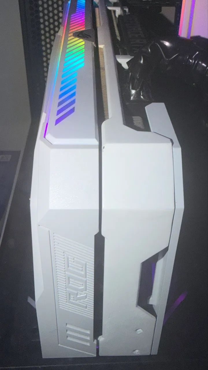 Placa de Vídeo ASUS ROGSTRIX RTX 3070 OC 8GG - White Edition - Foto 4