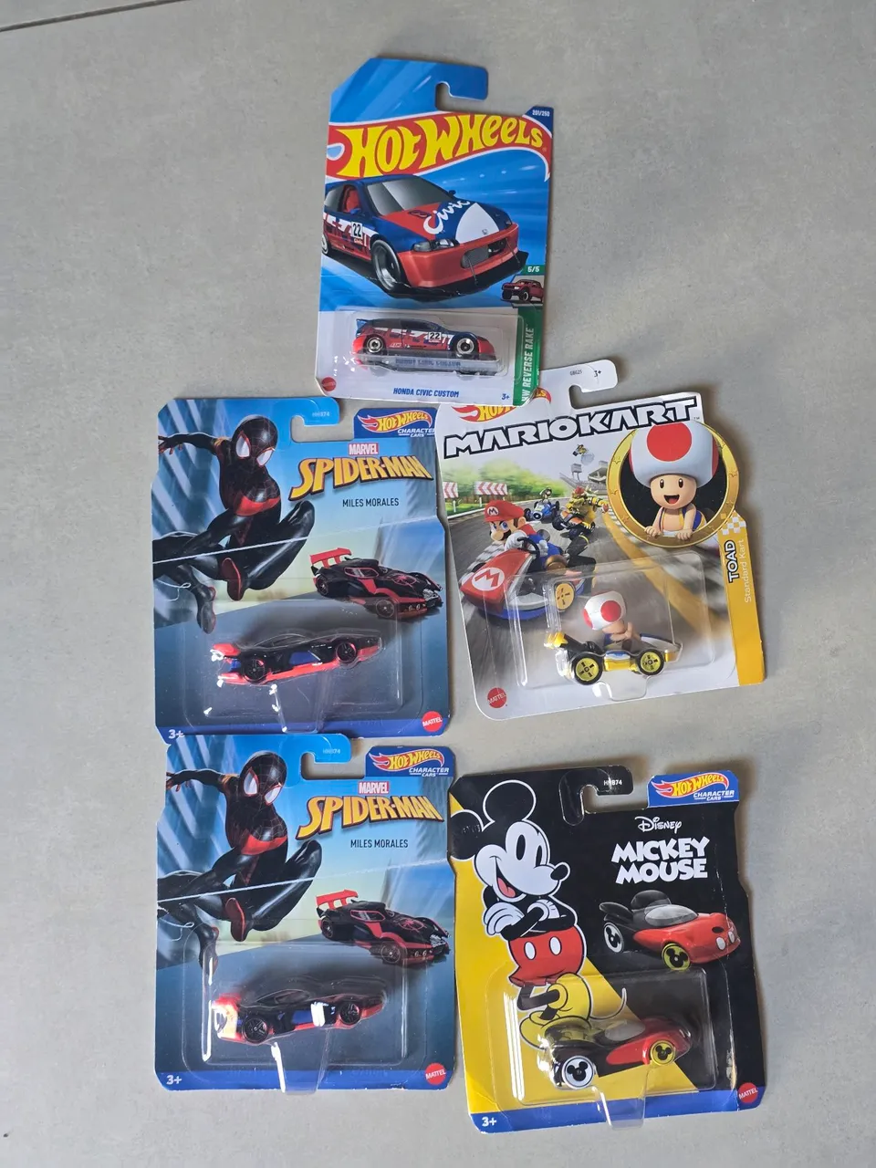 Miniatura<br> *HotWheels* <br>Esc:1:64<br>*Road Rocket*<br