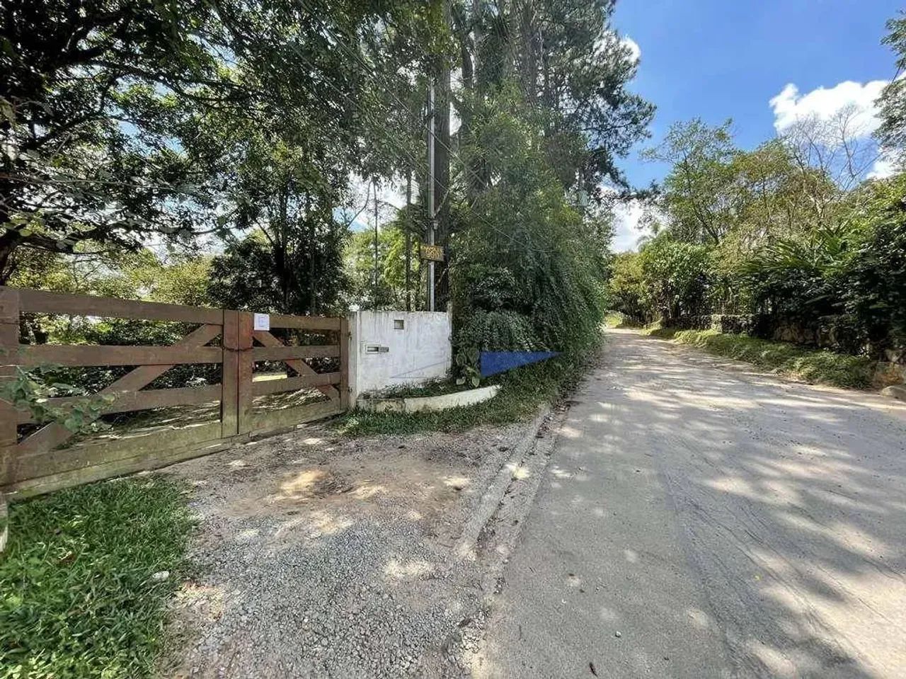 Chácara com 4 quartos sendo 1 suíte à VENDA na Granja Viana - Foto 2