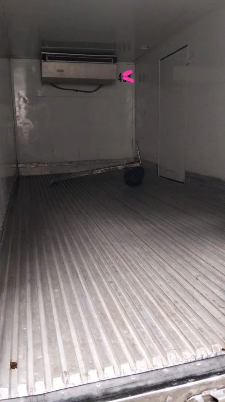 Caminhão 816 2016  - Foto 3