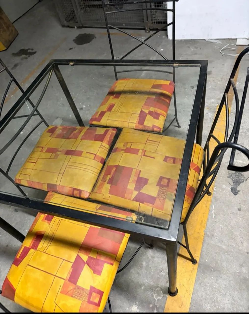 Conjunto de mesa e cadeiras de ferro  - Foto 2
