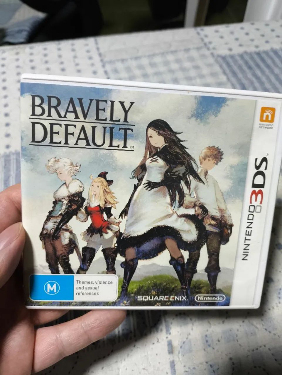 3DS BRAVELY DEFAULT