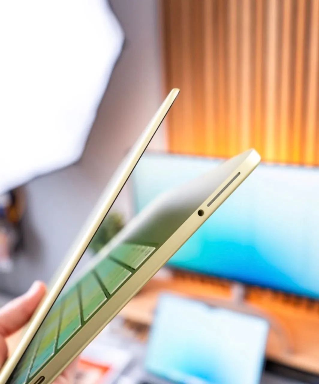 MACBOOK NEO 8GB 512 SSD  - Foto 3