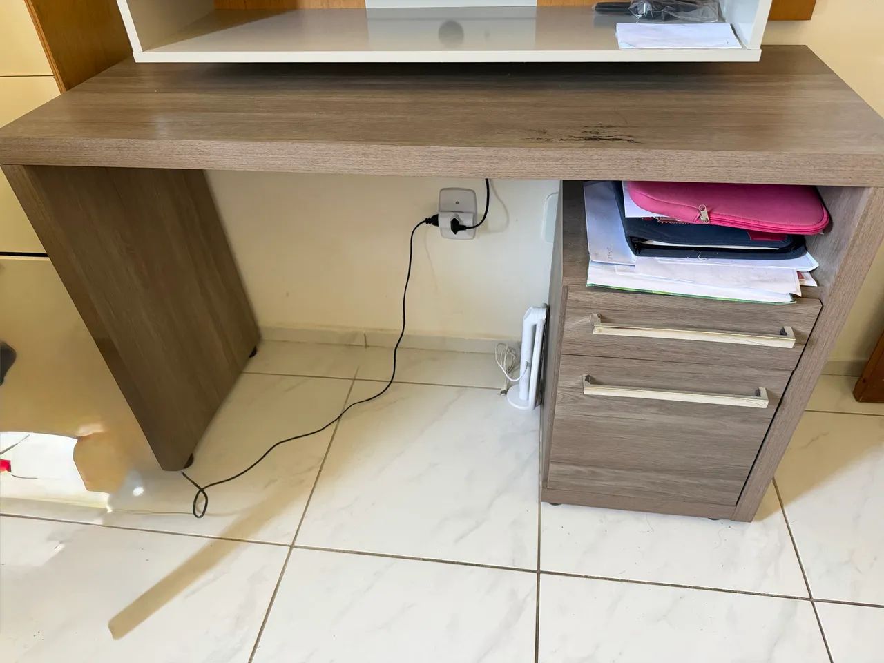 Escrivaninha em perfeito estado - Foto 2