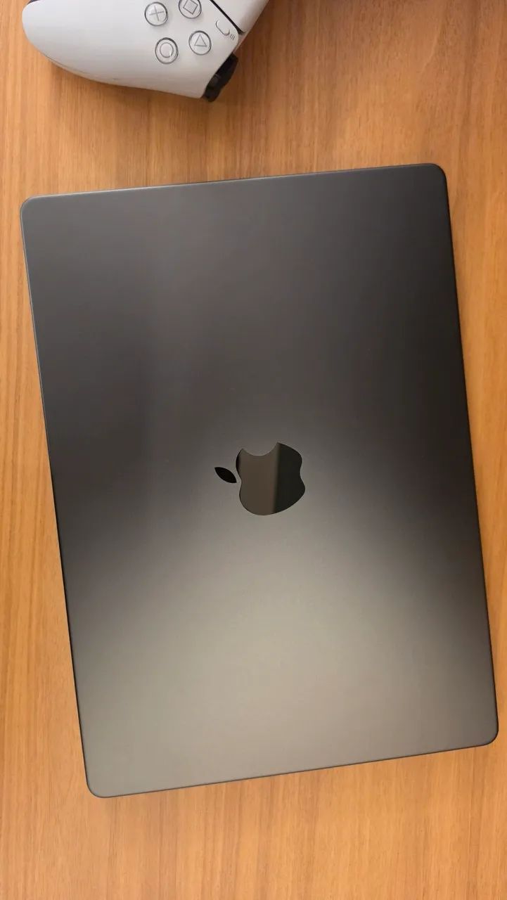 MacBook Pro 14" M5 Pro ? 24GB RAM / 2TB SSD / Space Black - Apenas 4 ciclos - Foto 2
