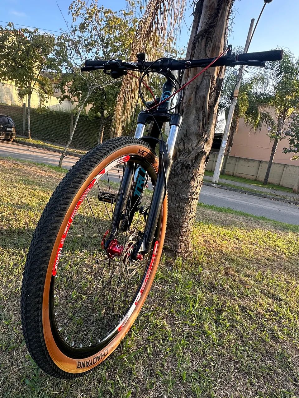 Bike Trust Vector Aro 29 - Muito Conservada - Foto 4