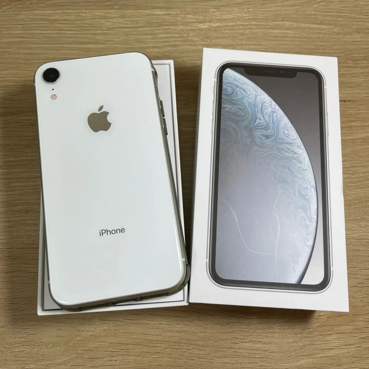 iPhone XR branco 